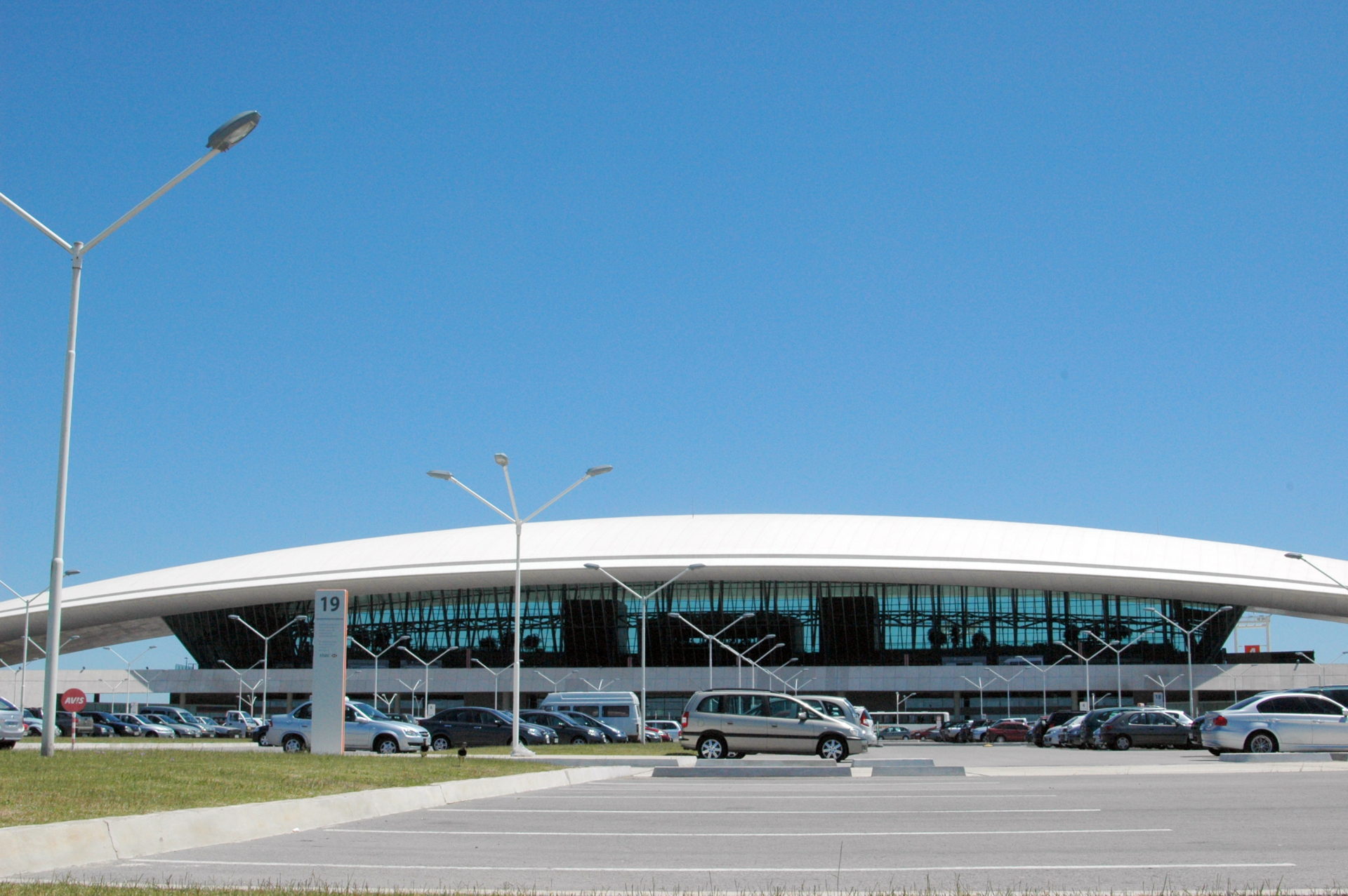 PCR En El Aeropuerto De Carrasco, En Montevideo